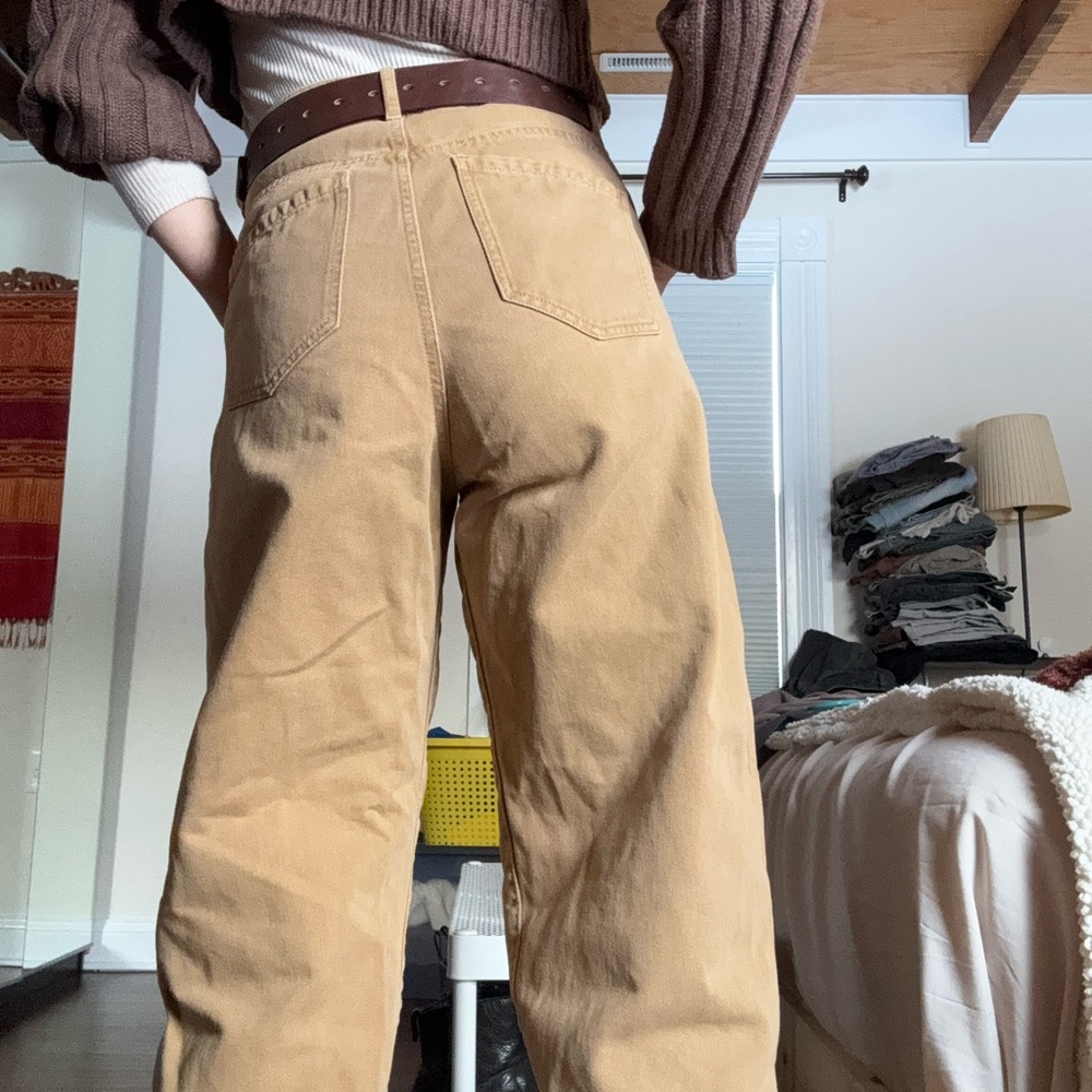 Zara Tan High-Waisted Barrel Pants - 4 - Picture 4 of 8